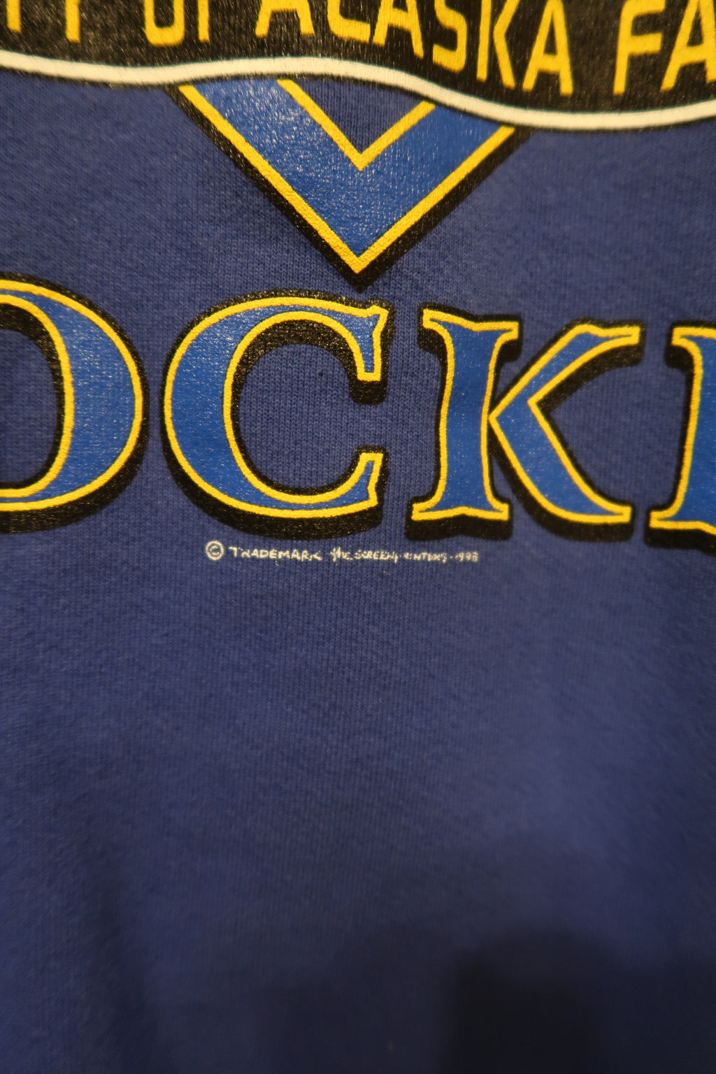 90's UAF Hockey Crewneck L